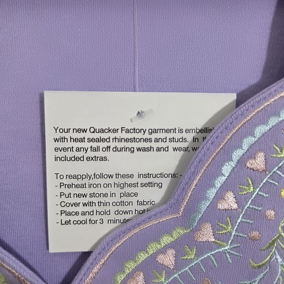 NWT Quacker Factory Top Purple Lacey Scallop Embroidery Crystal A23119 Size XL - Picture 6 of 9